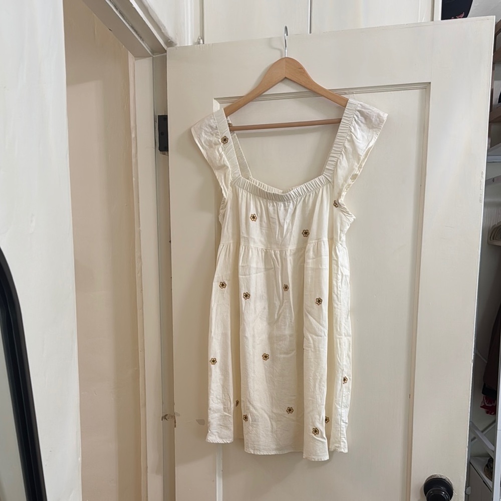 Wild Fable Cream Flutter Sleeve Floral Mini Dress
